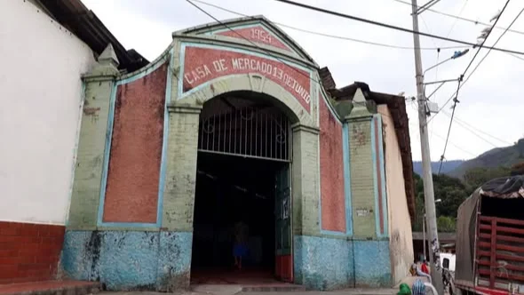 Casa de mercado